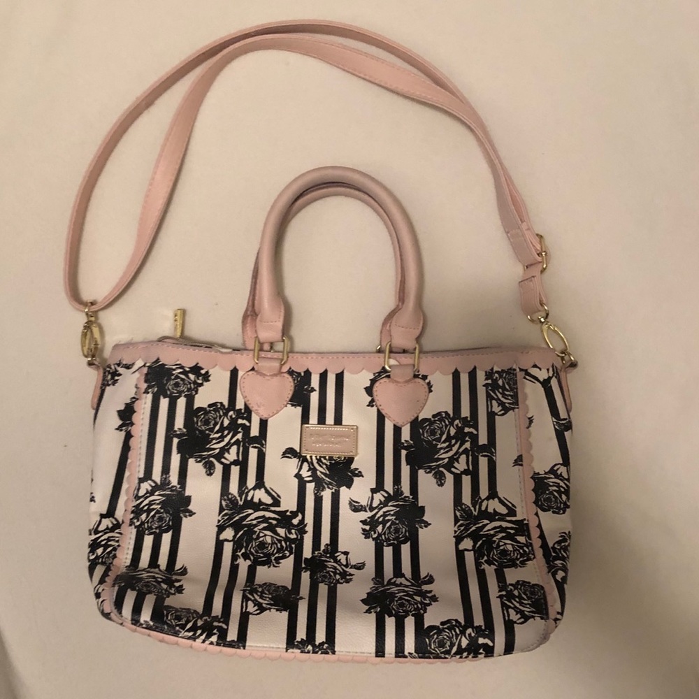 CLOSING SHOP 12/28! 
Betsey Johnson black pink bag